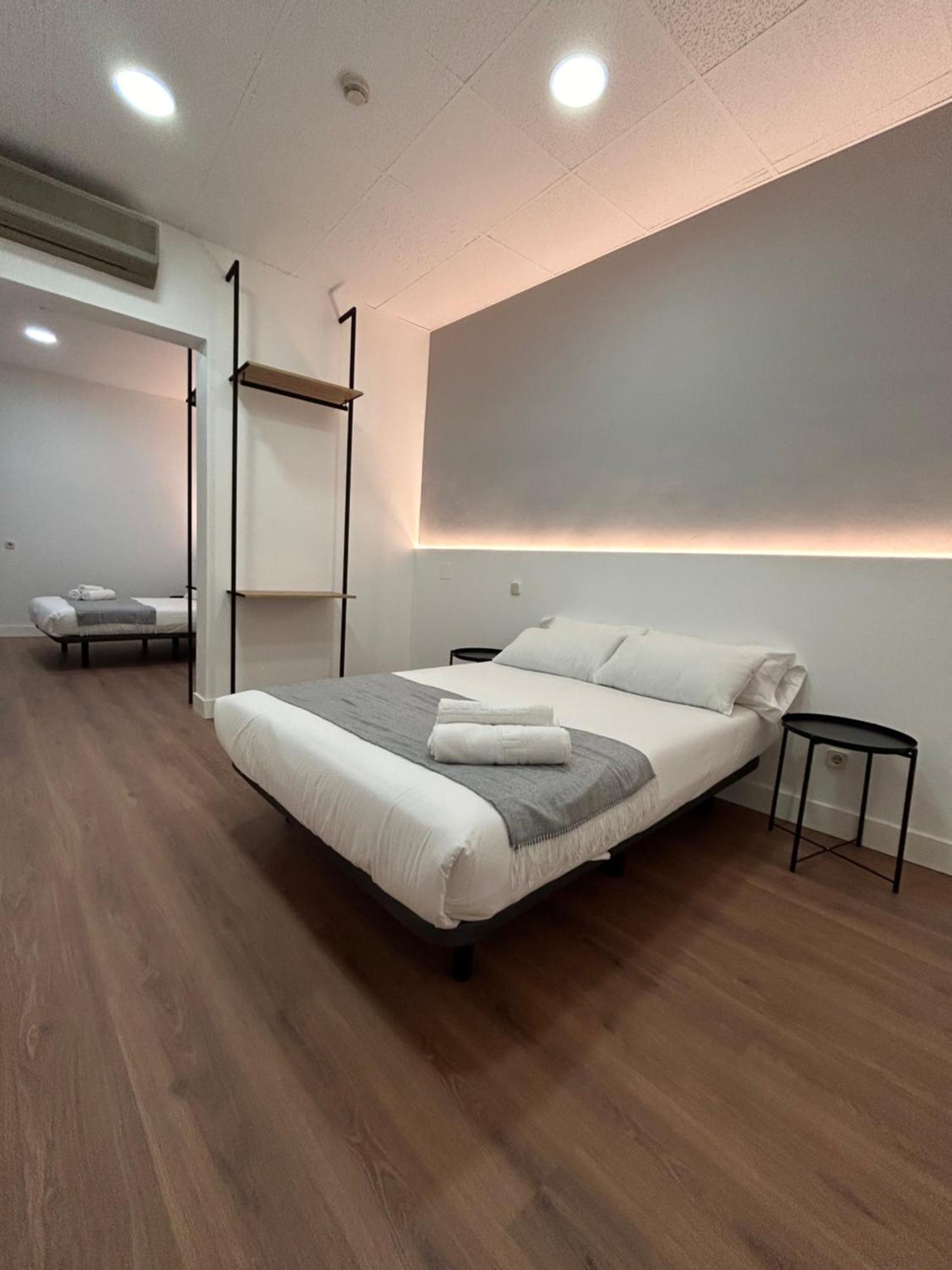 H21 Rooms มาดริด ภายนอก รูปภาพ