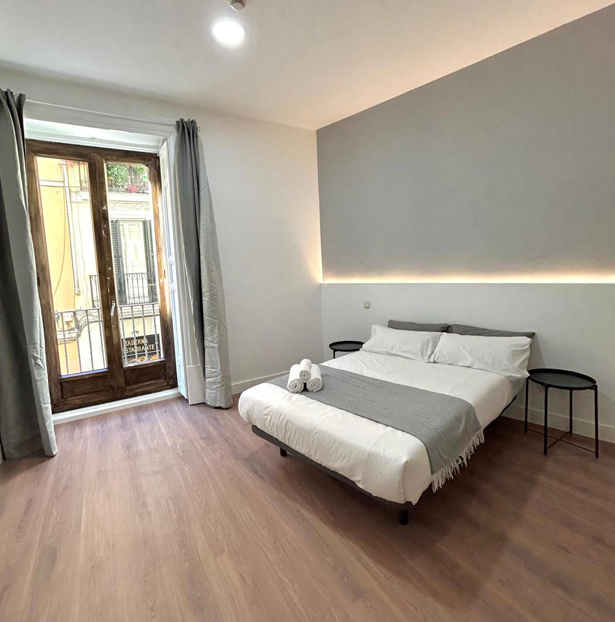 H21 Rooms มาดริด ภายนอก รูปภาพ