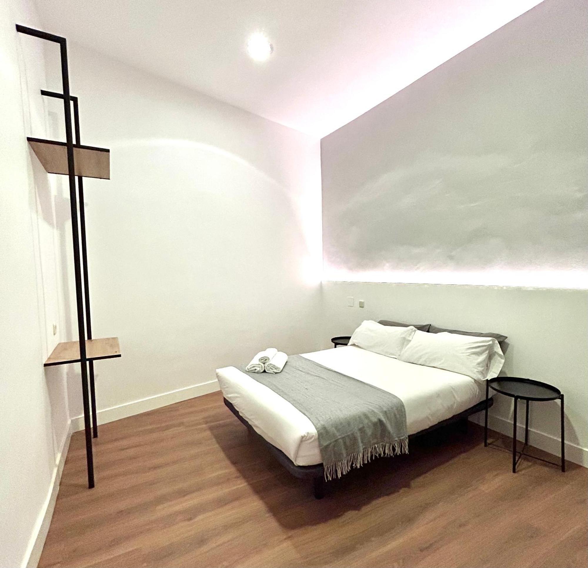 H21 Rooms มาดริด ภายนอก รูปภาพ